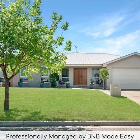 Country Views - Firepit, Ideal Family Retreat Villa Wagga Wagga Bagian luar foto